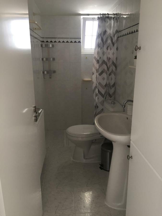 Modern Apartment In Paphos Town Centre Bagian luar foto